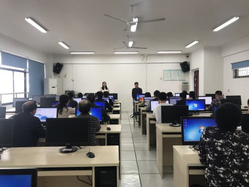 開拓創新，積極進取 以項目與文獻研究驅動研究生教育內涵式發展